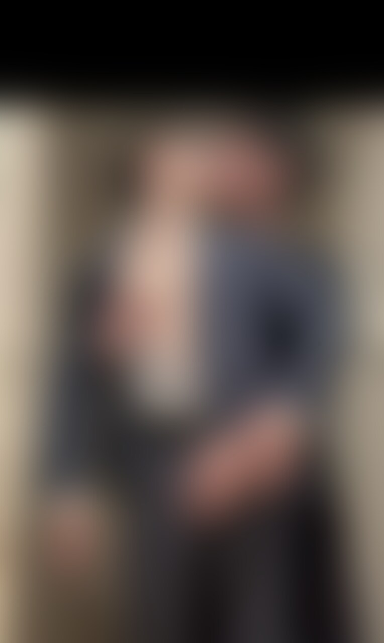 いつも見てくださってる21歳の可愛いフォロワーさんといちゃいちゃ。スーツと雄っぱいが好きのようでいっぱい舐められて... sample 1