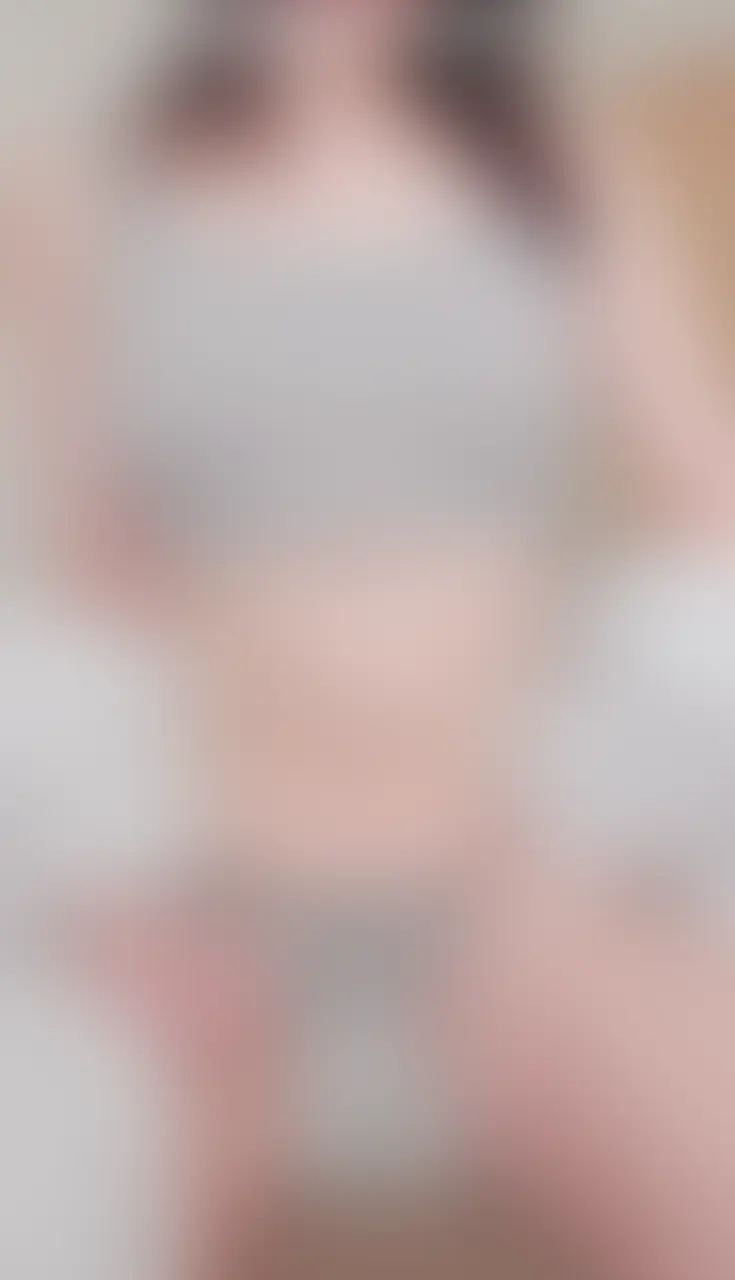 今回は、明るいお部屋で昼間から乳首オナニーをしている動画です。
身体中触って欲しくて、オナホになりたくてムラムラしてます… (2/2)