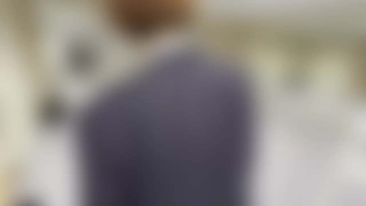 【大学生同士で3P制服ユニえっち。鏡張りの部屋で口の中に濃いのを大射精..!?】 sample 1