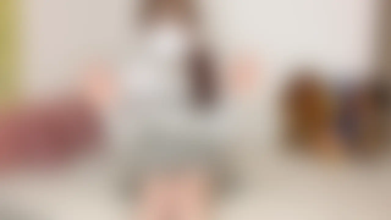 【今だけ限定価格】
卒業したばかり『ゆいちゃん(18)』興味本位で来たら…まさかの身体チェック＆M字の誘惑 初体験♡［1222作品目］


16歳の頃から知ってて、卒業したばかりの「ゆいちゃん(18)」。
撮影に誘ったら、興味があるってことで来てくれました☺️

「下着までならOK🙆」ということで…
身体チェックとパンチラをお願いしたら、すぐに受け入れてくれて🥺

ここで初めて “M字” という言葉を知るゆいちゃん♡
恥ずかしそうにM字ポーズする姿はすごく初々しい///

今だけ390円。
見れるのは今だけなのでお早めに🙏💕

時間は、14分8秒です。 (2/2)