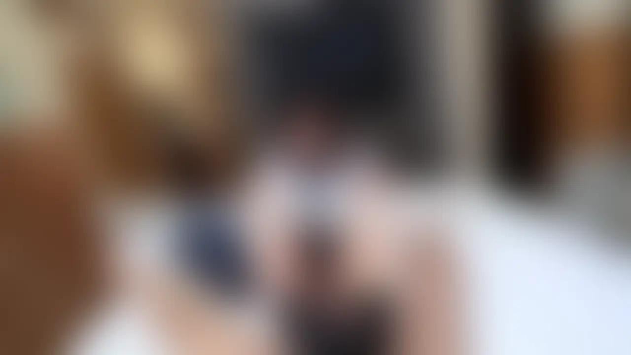 おっさんちんぽの虜になってしまったJDさらちゃん第8弾
※こちらはピースプランの省略版です。
コスプレを着てもらったから、巷でよく見る無反応プレイをお願いしたけど、、挿入したら結局感じまくっちゃう動画ですw
メインの見どころ:
・引くてあまたなはずの可愛い19歳が、相性の良いチ⚪️ポと経験豊富さのみのおっさんにいいようにされる様。
・無反応をお願いしたのに結局我慢出来ずにすぐ感じちゃう感度の良さ
・演技なしのガチ白目逝き
・ナチュラルなオホ声
・19歳ならではの天真爛漫さ
・可愛いお顔と逝き顔のギャップ (2/2)