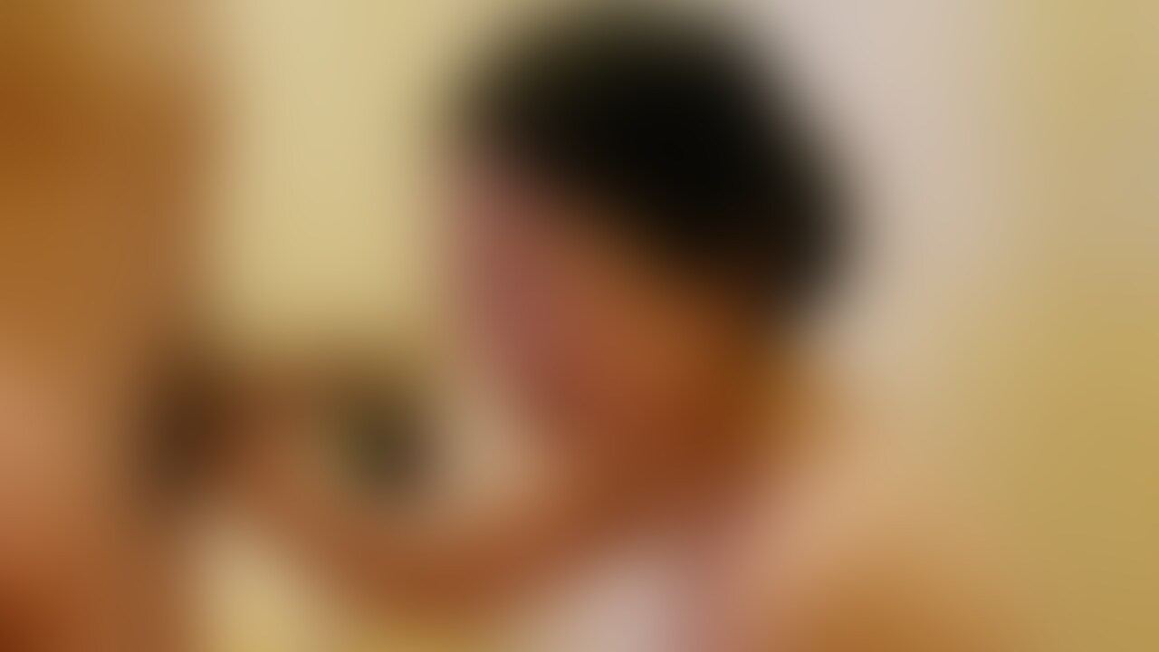 ガッツリ他人棒イラマ♥️
🤮前提でお風呂場でガンガン突かれました🍄
身が出そう~って訴えても一堂「いいよー♥️」
彼女も諦めました😀
もちろん1本じゃ終わりませんでした
ぜひイヤホンで楽しんでね🍄 (2/2)