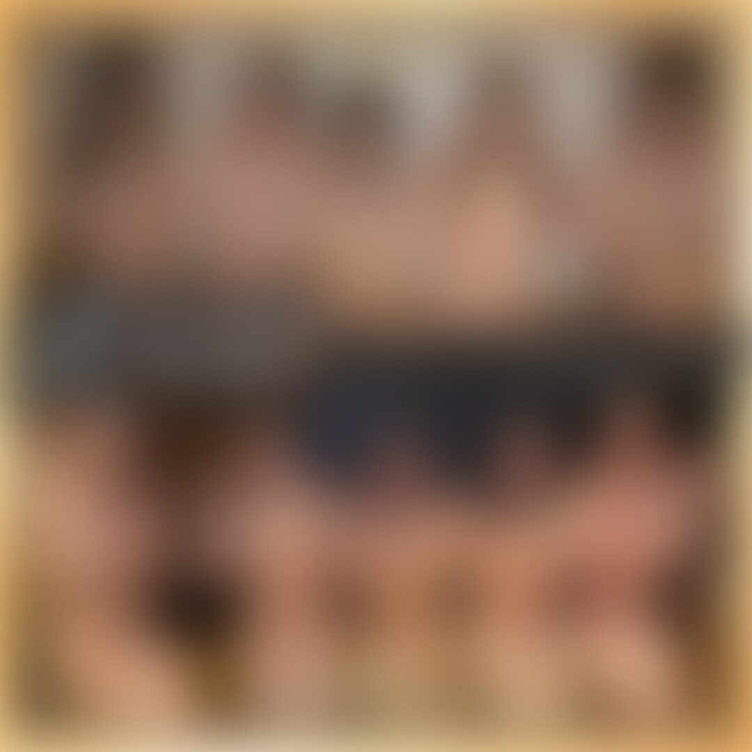 完全顔出し/目出し美女抜きどころ厳選動画‼️
男の夢、逆複数プレイの逆6P💥❤️🔥
全身を舐め回されて悶絶してしまいました・・・💦
これぞ王の遊び👑❤️🔥
ラストは騎乗位で搾り取られ、仲良く温泉に入り終了♨️ (2/2)