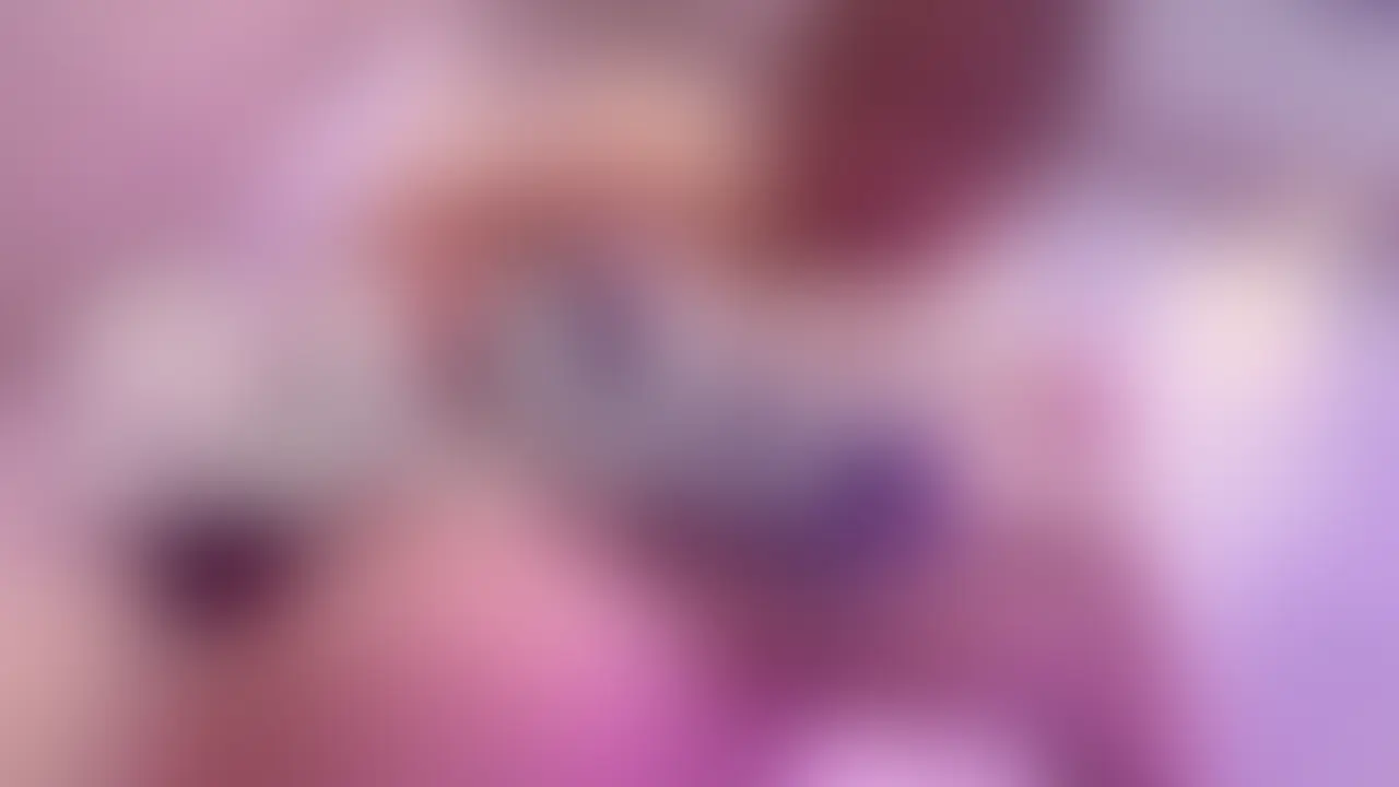 今作はガチの地上波某ご当地アイドルが妊婦AVに初登場!妊娠8ヶ月でおっぱいは大きくなりJカップに!
なんとこのチャンネルをSNSで見てメッセージくれて出演が決まりました!フォロワー多くて本人でびっくり!
えっちなことは大好きとのことで出演も楽しみにしてくれてました!エッチは楽しそうで気持ちよさそうな表情がとてもエロかったです
最後ガン突きしてると今まで我慢してたのかオホ声でイキ始めたのが大興奮でした (2/2)