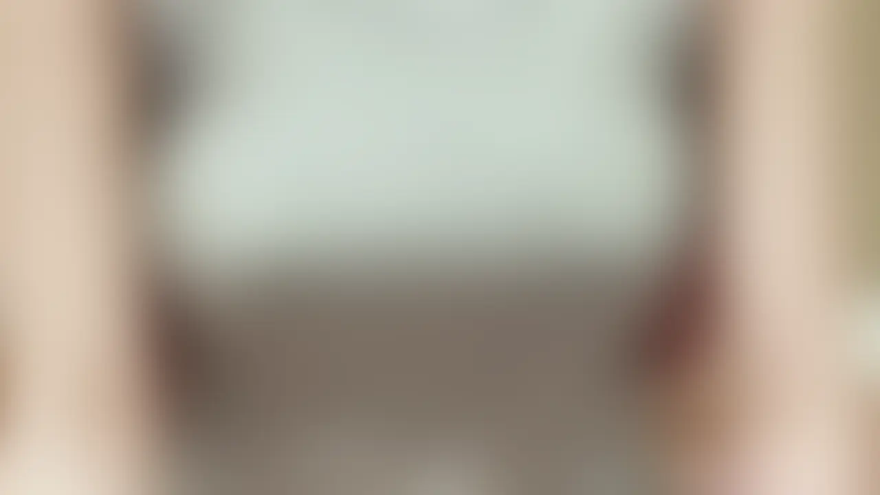 これこそ究極美巨乳!天然おっぱいがぷるんぷるん!
この動画は過去動画のリマスター版です
今回のテーマは「巨乳」です!
爆乳でもなく超乳でもなく巨乳!
そして超がつくほどの美巨乳ちゃんです。
ぷるんぷるんの天然美巨乳の乳揉みとセックスを存分に堪能してください。 (2/2)