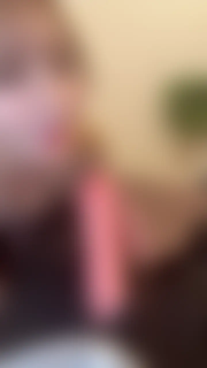 射精管理しながら
いっぱいシゴいてあげます♡
言葉責めしながら
足の裏で挟んでシコシコしたり
ジュポジュポ音立てながらのフェラで
気持ち良くしてあげる💋
「もうイキそう…?」
「まだダメ〜」
簡単にイカせるわけないでしょ?♡
いいって言うまで
ちゃんと我慢してね😘
再生時間:11分37秒 (2/2)