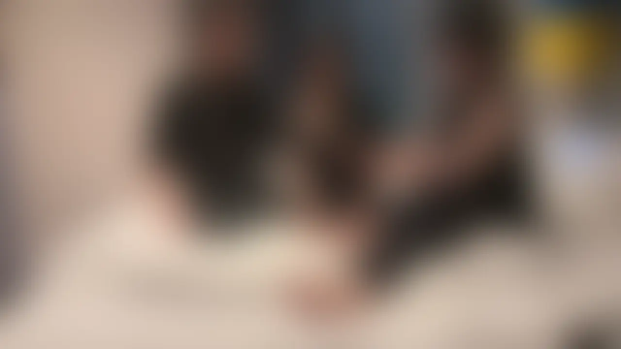 スペ120超えの美女を寝取り仲間と犯してきた
脱ぐ前からスタイルいいなとは思ってたけど脱がしたらまさかスペ120超え。
バックで犯しながらデカチン咥えさせるのえろすぎました笑
🚨投稿から24時間でいいねとブックマーク数が20越えで好評だったら、続編動画を出しちゃいます! (2/2)