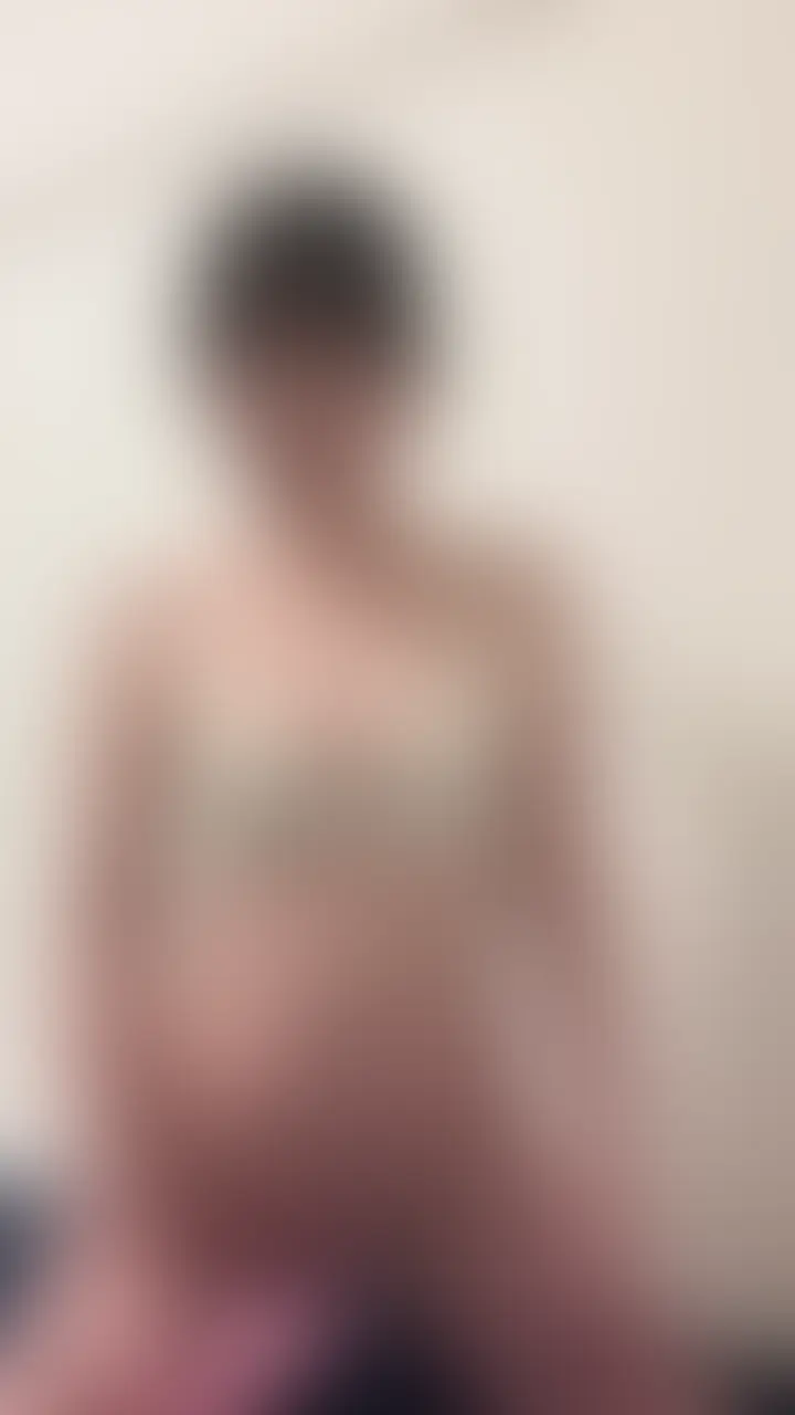 右上の「♡いいね」押してから見てくれると嬉しいです🫶
剛毛女子大生♡
リアルすぎる🦪がここに!
恥ずかしガリながら、オナニーをして
愛嬌抜群な笑顔をあなたに🥰 (2/2)