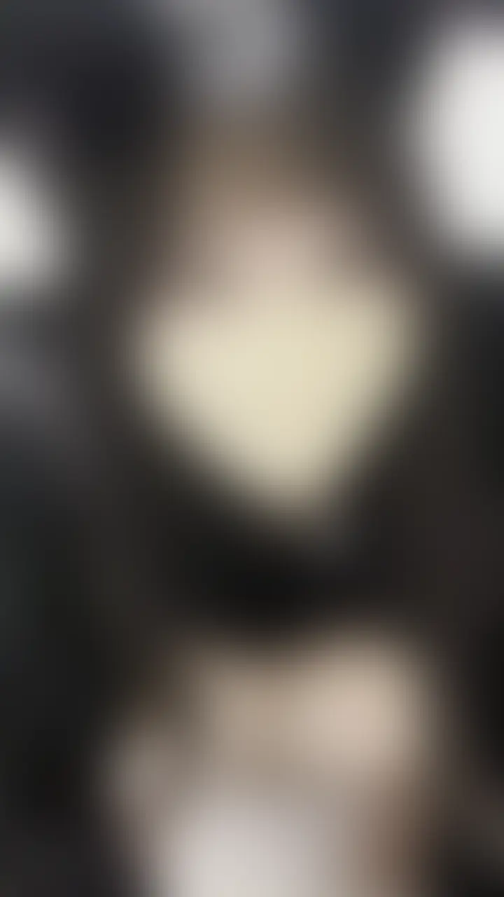 黒猫コスプレで指入れお潮吹きオナニー (2/2)