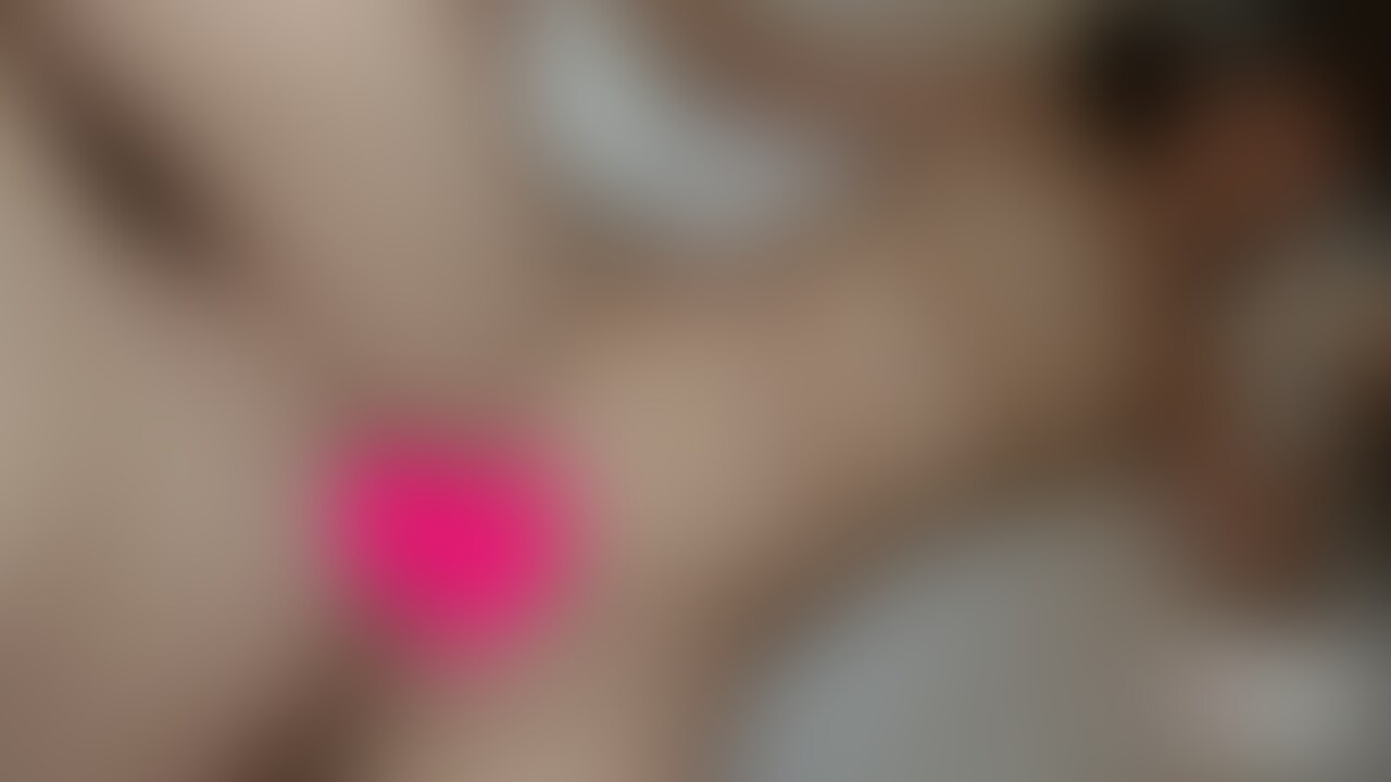 サービス動画です。ボツ映像でも中出ししてます。287
撮れ高が微妙なため、ボツと判断した映像です。
ボツでもハメ撮り!それはそれはエロいですよ!
もちろん嫁のオーガズムも収録!
2発の中出しでもったいない映像ですが、
カメラのブレが激しいので・・・
まぁそれだけ興奮していたということです。
1発目は正常位、2発目は寝バックで中出しです。
ラストのぷりぷり可愛いお尻も素敵です!
サンプルとしてご覧ください!
サイズ:HD 818MB 約6分 (2/2)