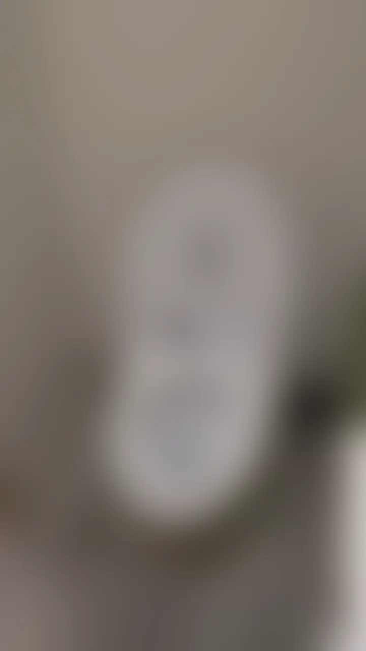 素朴なのにおっぱいが大きなかわいらしい女の子です。
ピンク色の乳首を擦りながら痙攣しながらイっちゃう様子がたまりません。 (2/2)