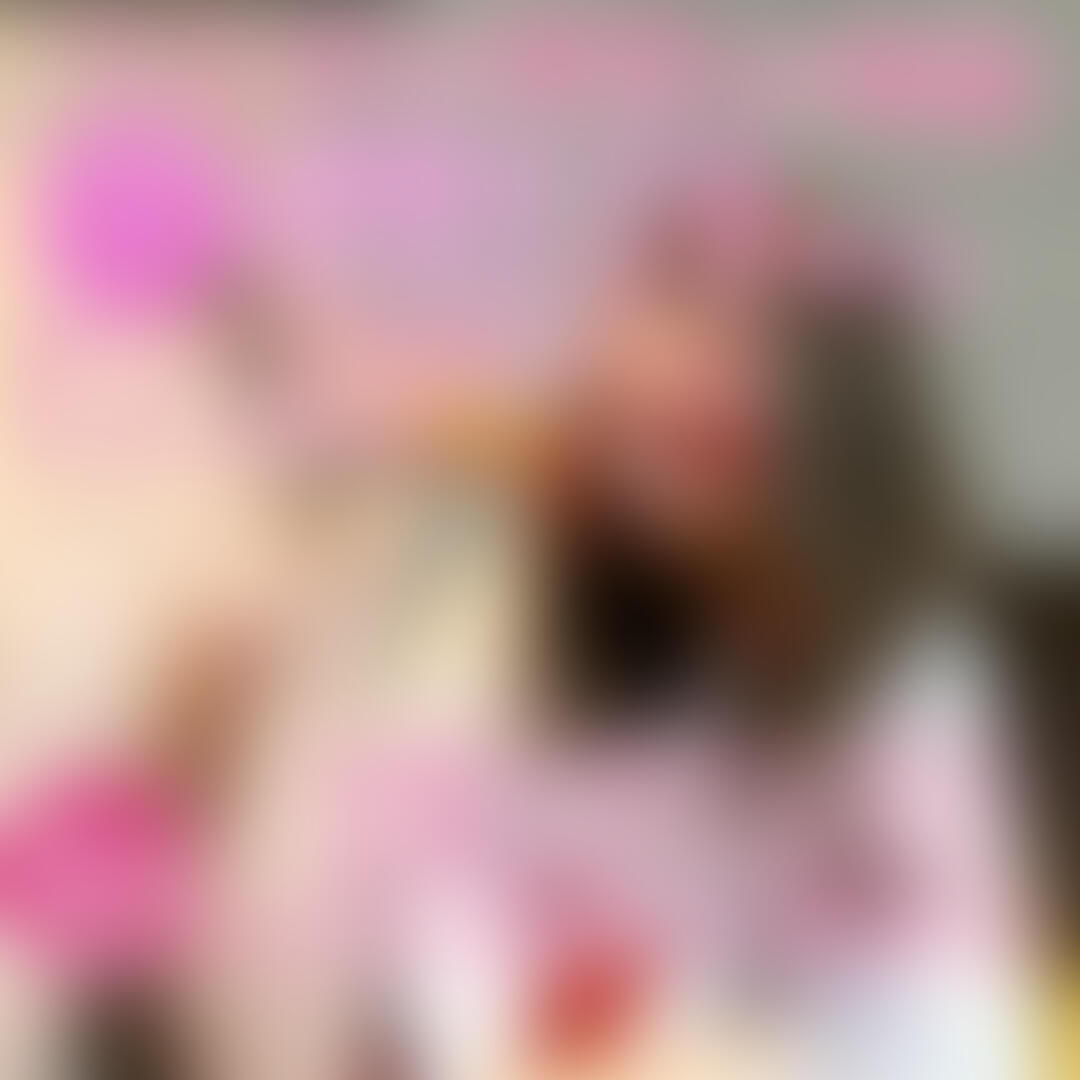 バックナンバー45(ルーインドオーガズム3回)
亀頭をちょっと触っただけで悶えてて、ゆっくりシコシコしただけですぐイキそうに叫んでてて、苦しそうに悶えてるのを見てるのめっちゃ楽しい。寸止めの醍醐味よなぁ。
たまたまがパンパンになってて限界なんやろうけど一生懸命に耐えててほんまに最高のおもちゃ。
最後はもちろんRuined Orgasmで溜まった精子を最後まで絞り出してあげたよ。 (2/2)