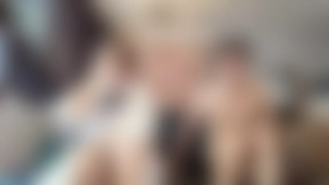 Xに切り抜きを投稿していた、19歳JDの長編動画です!
裏垢密会2回目の彼女。前回の裏垢男子さんとの密会時に痛い思いをしてからずっとセックスするのに抵抗が生まれて我慢していました。
今回2回目の密会に勇気を出して応募!
19歳のJDさんが大人交尾で教え込まれているところをご覧下さい!むちむちでお尻が綺麗で丸いコです。お尻フェチの方も是非! (2/2)