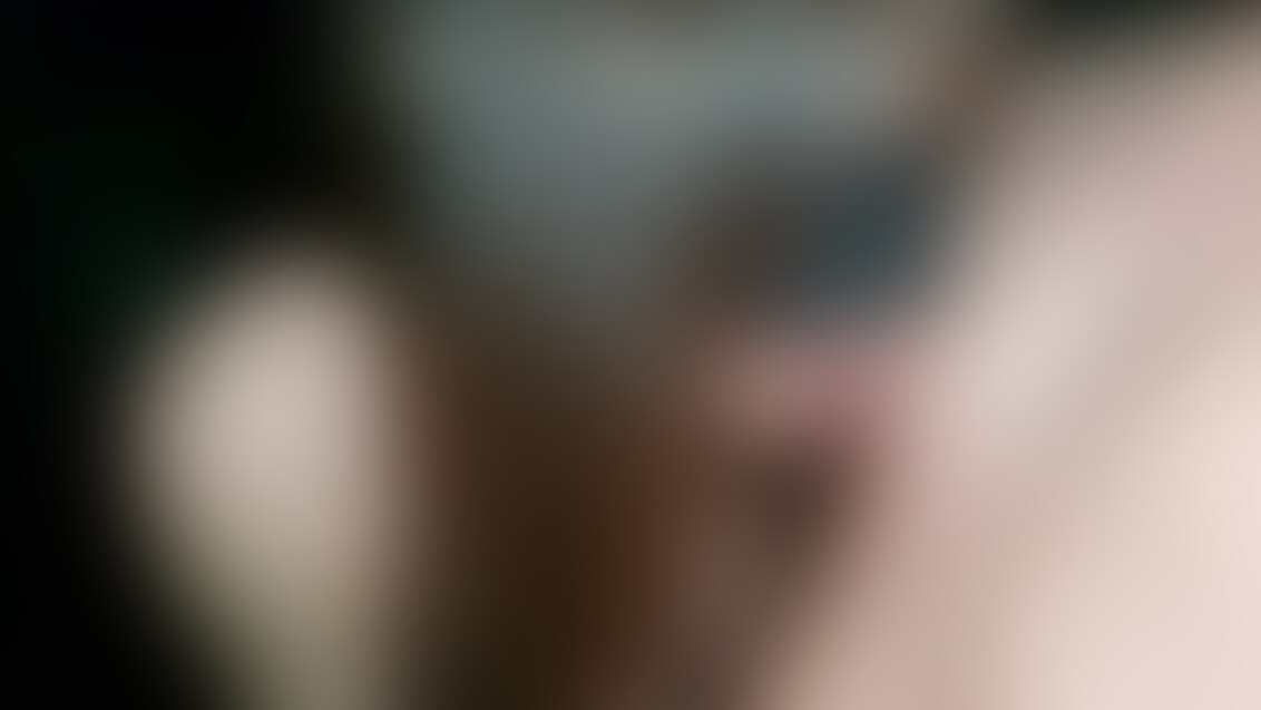 とある女性㊙️に車内で...🤭💕
くびれと腹筋の縦線が素晴らしい♩
社会人テニス?で良いところまで
勝ち進んでたみたいです٩(• • )۶🎾
昼は球を打ち、夜は玉をなめる。 (2/2)