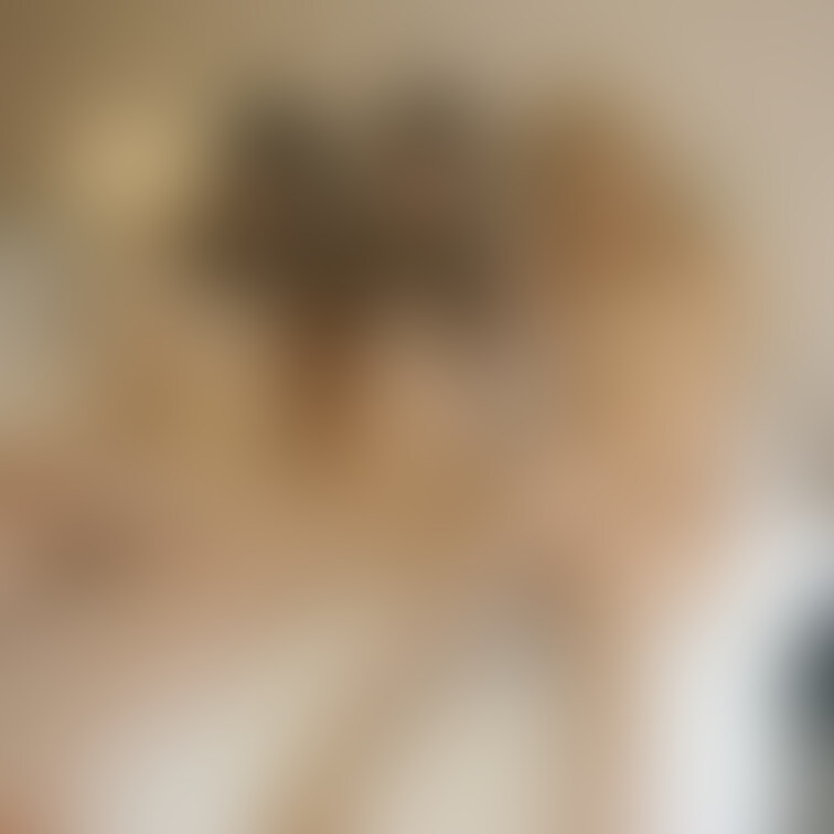 GALガチンコ乱交対決!
祝ご卒業。あなた達はこの日をもって晴れてAVに出演出来ます!
そんなあなた達のためエロトークの場を用意しました。エンコーに淫行なんでもヤッチャってください!
GAL3人○○○とハチャメチャ乱交Fuckで
イマドキGALの淫らなSEXをしっかりビデオに収めちゃいましたww (2/2)