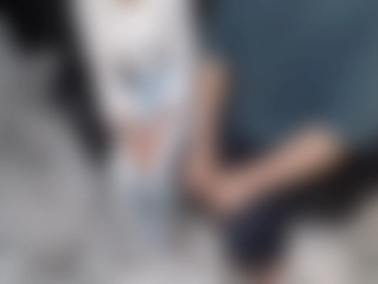 xでも紹介した結婚するまで旦那さんとしか経験がない純粋な奥様を旦那さんの目の前で寝取って容赦無くガン突きする動画の長編です♡♡♡ (2/2)