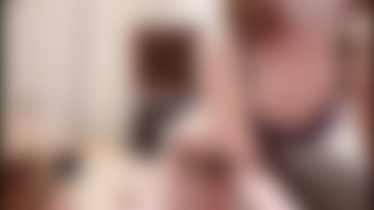 お待たせしました❤️
ファンクラブだけの特典🎁
リクエスト動画です💕
【初の角オナニー❤️】
普段旦那や不倫相手が使ってるモノでエッチ
な事してる背徳感に凄い興奮しちゃいました
🥹❤️笑
たくさん感じてる変態ちづを見てください❤️ (2/2)