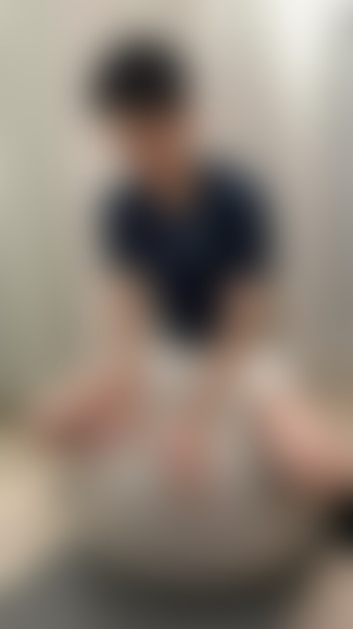 「SSS級の美しさ、ジャニーズ顔負けのルックス、そして…。」 sample 1