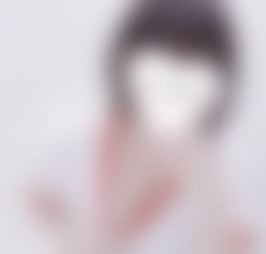 白乃あいり👀「ノーブラで下乳見えてるよ^⸝⸝𖦹 ·̫ 𖦹⸝⸝^ こんな際どいのは初めてかも…」の投稿サムネイル