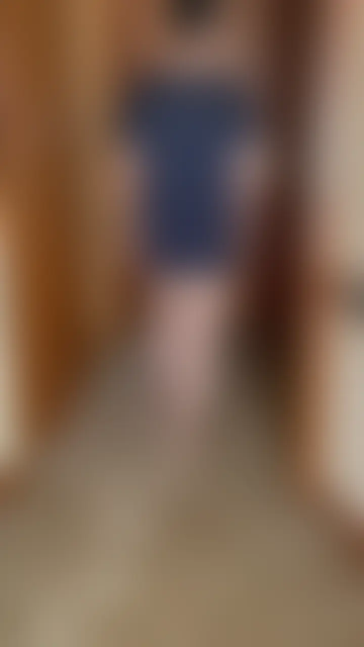 寝てる間に亀頭責め‼️ sample 1
