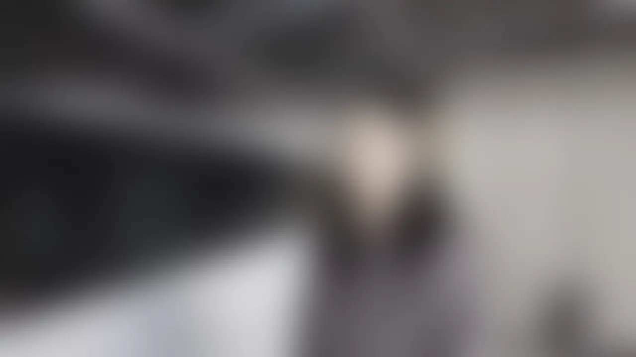 【5/15~17日まで3日間限定単品1000円割引‼️】
🔥本編とサンプルにいいねブクマで特典動画プレゼント🎁🔥
【公認彼氏へ貸出し総集編Vol.2】合計14発‼️中出し8✖️顔射2✖️お口ごっくん4
⚫︎収録タイトル(全3本)
総収録時間4時間40分越え‼️
⚫︎以下収録概要
1.合計5発‼️中出し4✖️ごっくん1
「旦那に孕ませてって言われたよ?」
2.合計5発‼️中出し2✖️お口2✖️顔射1
「パ⚫︎さんに送るね?」
3.合計4発‼️中出し2✖️顔射1✖️お口1
「パパに言わないで」禁断の生中4回戦
私の仕事仲間でも友人にちょいちょい貸出しされた妻。
今では月に2回程度貸出、デートしてもらう仲に。
初めのうちは抵抗感があった妻も、徐々に慣れてきて中出しされてザーメンをパンパンにして雌の臭いを出し何事もなかったように夕食を作ります。
情け無い話、ED気味の私は妻が他の男性に抱かれてる姿でしか勃起しません。。
編集中は嫉妬や後悔で不安な気持ちになりながら自分を慰める日々
旦那の独断と偏見でまとめた内容ですが、同じ癖の方方には刺さる生々しい内容になっていると思います (2/2)