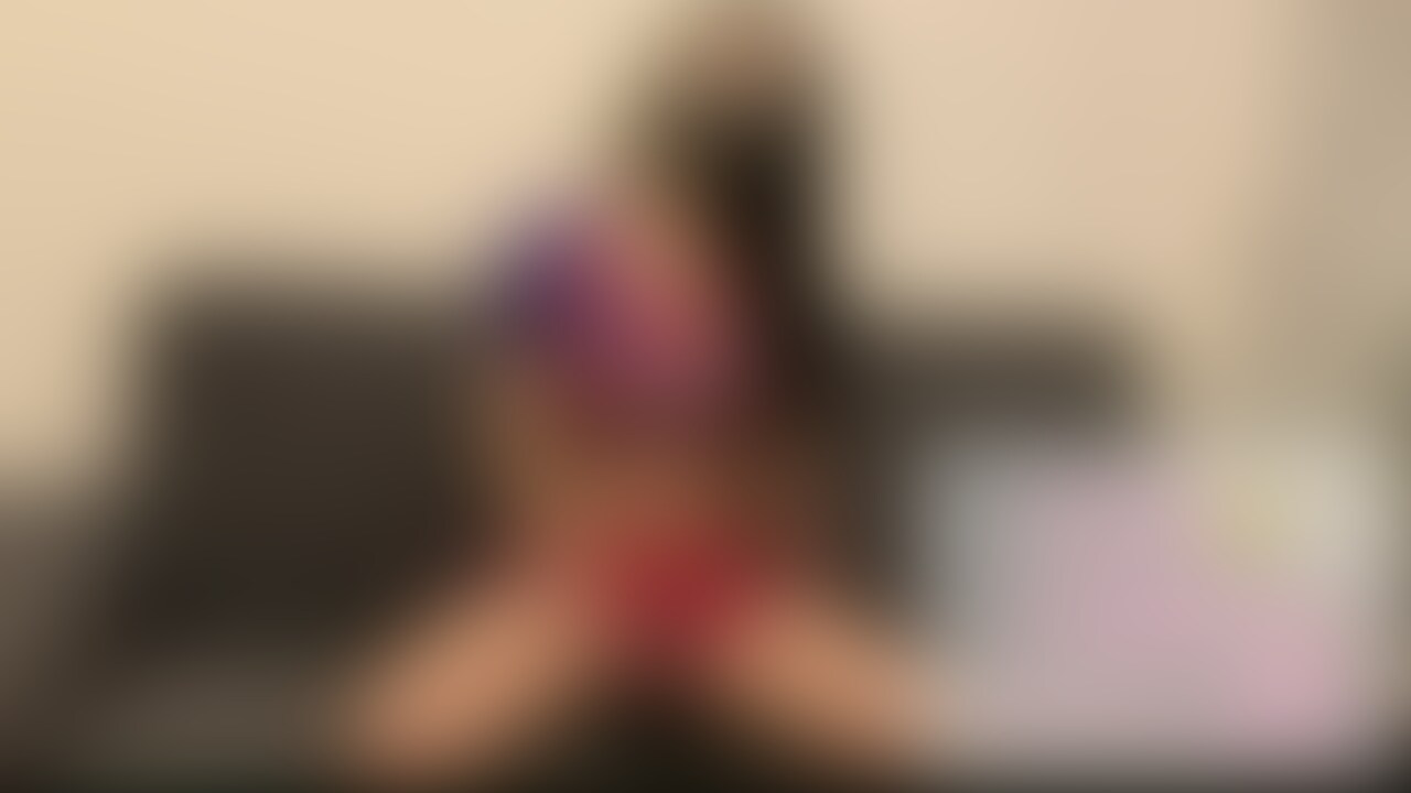 コスプレオナニー⚽️
某チームのユニフォーム激似⁉️
のエチエチ衣装です。
可愛すぎるので届いたその日にオナニしました😍 (2/2)