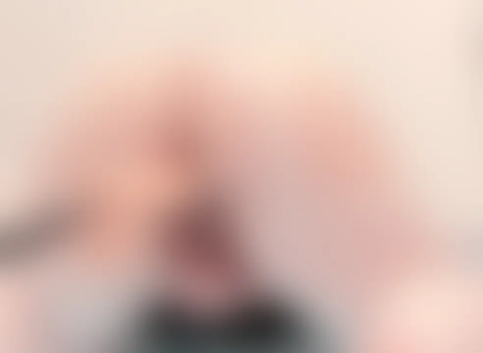 ピストンマシーンに負け負け♡
オホ声でイキまくりの本気汁垂れまくりです🥹
おっきいお尻いっぱい見てね♡ (2/2)