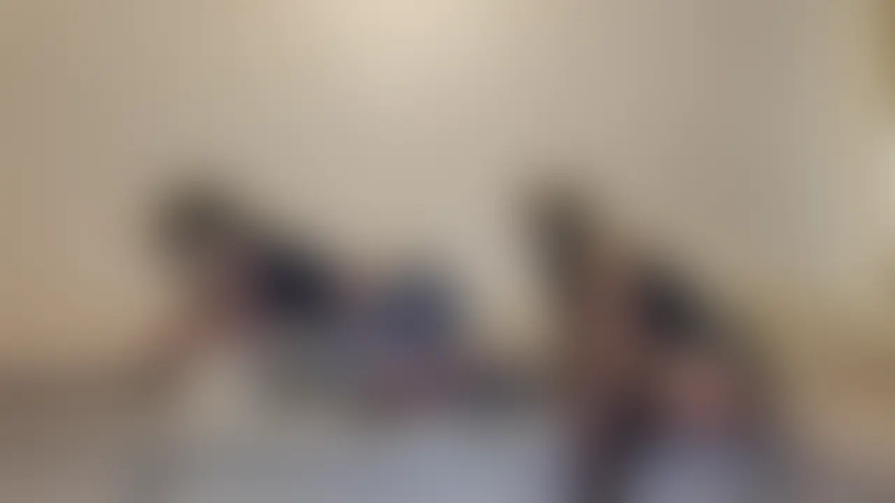 長らくお待たせいたしました。
やっと体調が戻りつつあるので一気にあれこれ撮り始めています。
復帰第一弾はいつもの定番のこの2人。キキとらら!
この2名にハズレなし!
今回も最高のおならと笑いをお届けいたします。 (2/2)