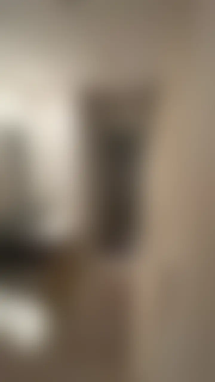 ⚠️完全顔出し⚠️
某私立大学で教員をしている変態教師がエロくて最高すぎた。
生徒とそういう関係になったこともあるとかないとか、、、
大学名知りたい人はいいね👍多かったら教えちゃいます。さらに続編公開も。 (2/2)