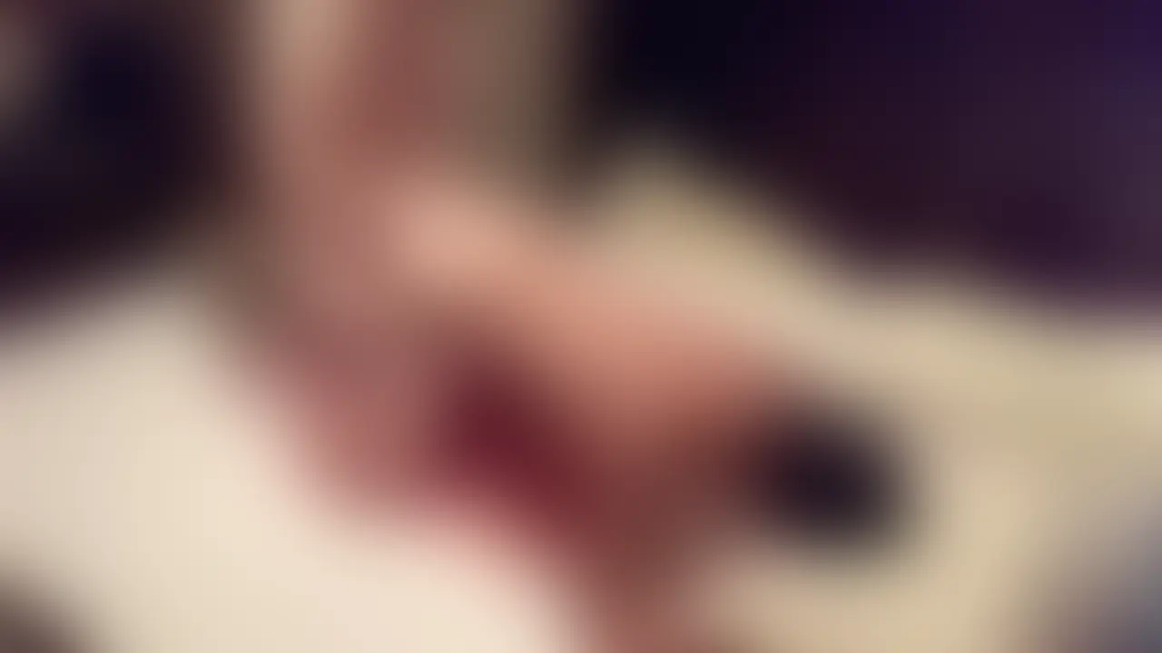 日焼けのパンツ跡がエロい20代イケメン色黒スリムとSEX① sample 1