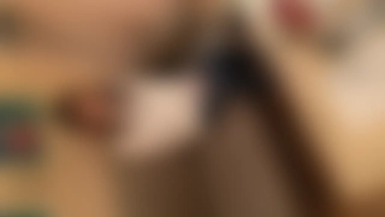 スレンダーすぎる女の子と遊んできました
こんな身体で巨根を挿入できるのか?
と不安でしたが濡れ濡れで全く大丈夫でした
おとなしくオタク系の物静かな女の子が
巨根を小さなお口とアソコで味わって
可愛らしく喘ぐ姿最高でした
なんと生挿入で中出しまで。
もしかして純粋そうで実は好き物だったのかも
モデルの森〇さんに似てました
視点3になります (2/2)
