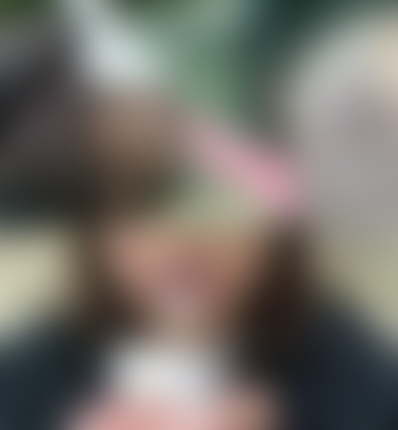 【野外・接写】露○ノーハンドフェラ大量口内発射☆24才栄養士の花菜ちゃん


皆さんこんにちは


今回は栄養士のお仕事をしている花菜ちゃん24才の登場です


こういった撮影は初めてということで、完全素人さんのFC２デビュー作となります
磯○さ○か系痩せれば可愛い系のぽっちゃり女子


コロナで仕事の稼働が減り、経済的に切実ということで、支援することとなり、
顔出し無しならと撮影了承もらいました

アイマスクをしてのフェラは、
女の子側も視覚がない分、他の器官が鋭敏になるのか、すごく興奮すると言ってました


とある地方の、まず人来ないだろうなというポイントを見つけたので、
最寄り駅で待ち合わせし、野外でしゃぶってもらうことに


口を使う行為は好きと言ってましたので、会う前から期待大でした


初めは、やさしいタッチで責めてくれます
とてもち○こに対する愛を感じる舐め方で好感持てますね


優しすぎるので、もっと強く吸って、バキュームフェラしてリクエストすると、
従順に応じてくれます
強烈な吸い付きフェラで快感が押し寄せ、あっという間にイかされそうになり、
慌てて、腰を引いてセーフ


ゆっくり、奥まで咥えてというとこれまた嫌がらずにやってくれます
そよ風の中に、おしゃぶりする擬音だけが響きわたります



途中、我慢汁出てて気持ちいいと言ったら、興奮してるようでした
尽くすタイプ、Ⅿ気質の子ですね精子も好きなんじゃないかと


最後は、密着吸引フェラをだんだん早くしてもらい、お口に大量発射してしまいました
吸出しもじっくりと丁寧にやって頂き、
最初から最後までノーハンドのフェラめちゃくちゃ気持ち良かったです



※本作品に登場する人物はモデルであり、同意の上で撮影を行っています
※登場モデルは○○○以上である事を確認済み
※無断販売・無断転用をした場合は個人情報開示請求により違法者の情報を取得した上で、
断固たる法的措置とともに損害賠償請求を致します



身バレをすると人気の女性ほど作品取り下げになる恐れや、女優さんの人権侵害（無駄に露出）になるので、
是非上記をご理解の上、お愉しみ頂ければ幸いです (2/2)