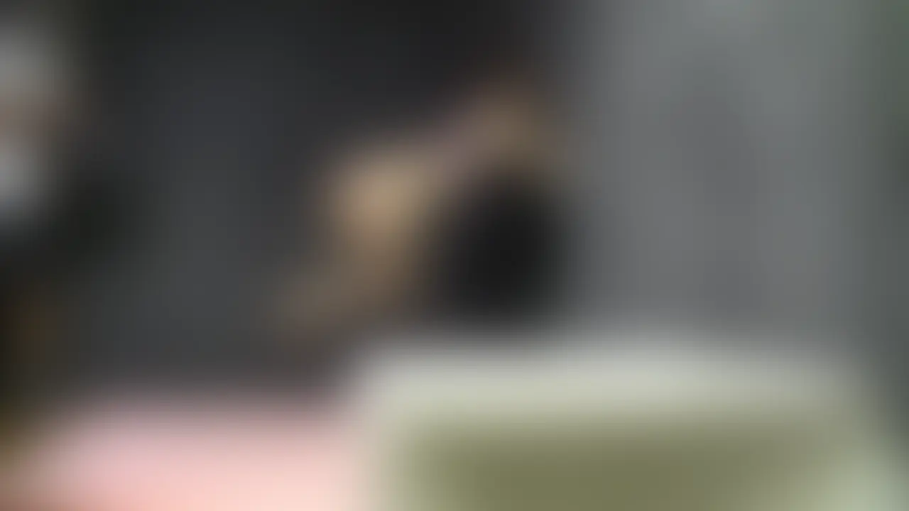 (特典映像)新人素人モデル、モモちゃんのスケスケハイレグTバックレオタード&M字開脚&ヌレヌレ撮影まで (2/2)