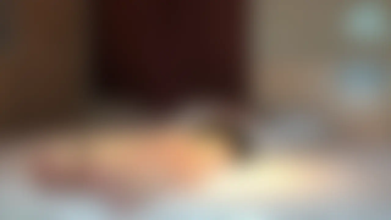 ※過去動画再編集
20代 京都産/中イキ開発済み/VIP専用
🙇ご協力のお願いです🙇♀️
いいね❤️や些細なコメント✍️のご協力お願いします!
皆様の応援があれば動画の更新頻度も上がりますのでよろしくお願いします。
すでに開発済みで感度抜群のドMさんと2回目の密会。
今回はOLの格好でプレイしてきました。
いつも通りスイッチが入ると何をしてもどこを触っても気持ちよくなってしま体に開発されてしまっているので、オイルマッサージからフェザータッチするだけで喘ぎまくりイキまくり。
そのまま着衣セックスで喘ぎまくる姿、最後に果てる姿をぜひ本編をご覧ください。
この女の子の前動画はこちら⬇️
https://myfans.jp/posts/508f8c20-b821-4ead-b5ea-3a277db87cb8 (2/2)