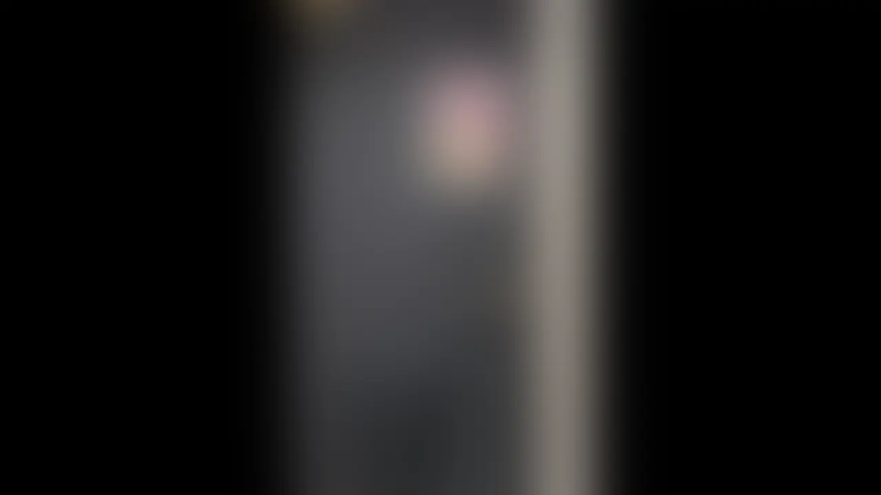 デリヘル呼んだら
素人　巨乳　まみちゃん　が来てくれました
オプションで本番までいけるかお願いしたら
断るのが苦手なタイプで　いけそうな感じだったので
最終的には。。。 (2/2)