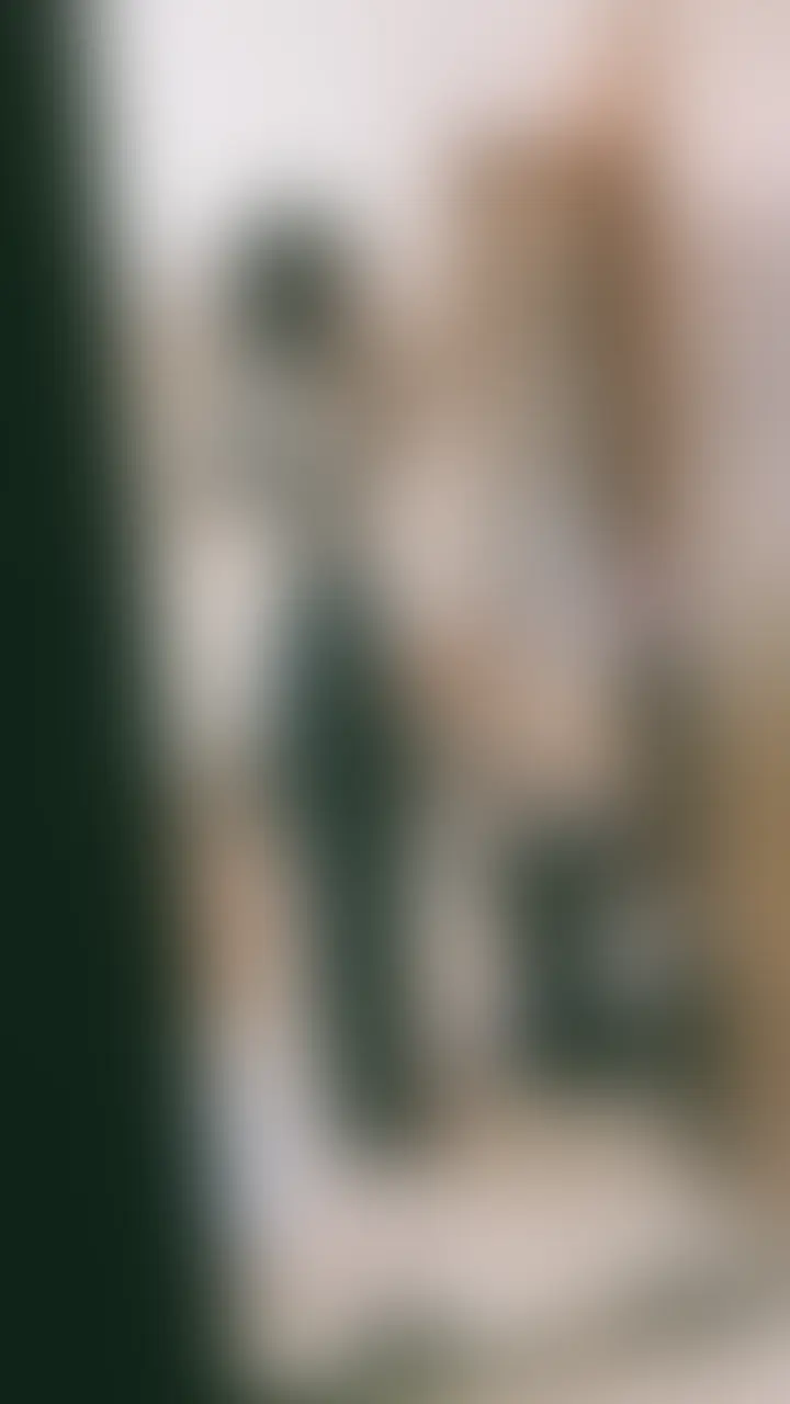 前回投稿した色白美女の完全版です☺️
えっちになるとすぐ従順になるのってかわいいですよね🥺
ただただえろいのでいっぱい見てください😌 (2/2)