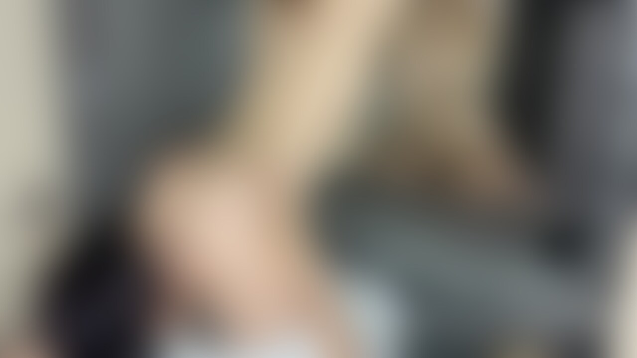 鏡の前でいっぱい〇〇〇させてます✨
いつもと違うとこって興奮するよね❤️ (2/2)