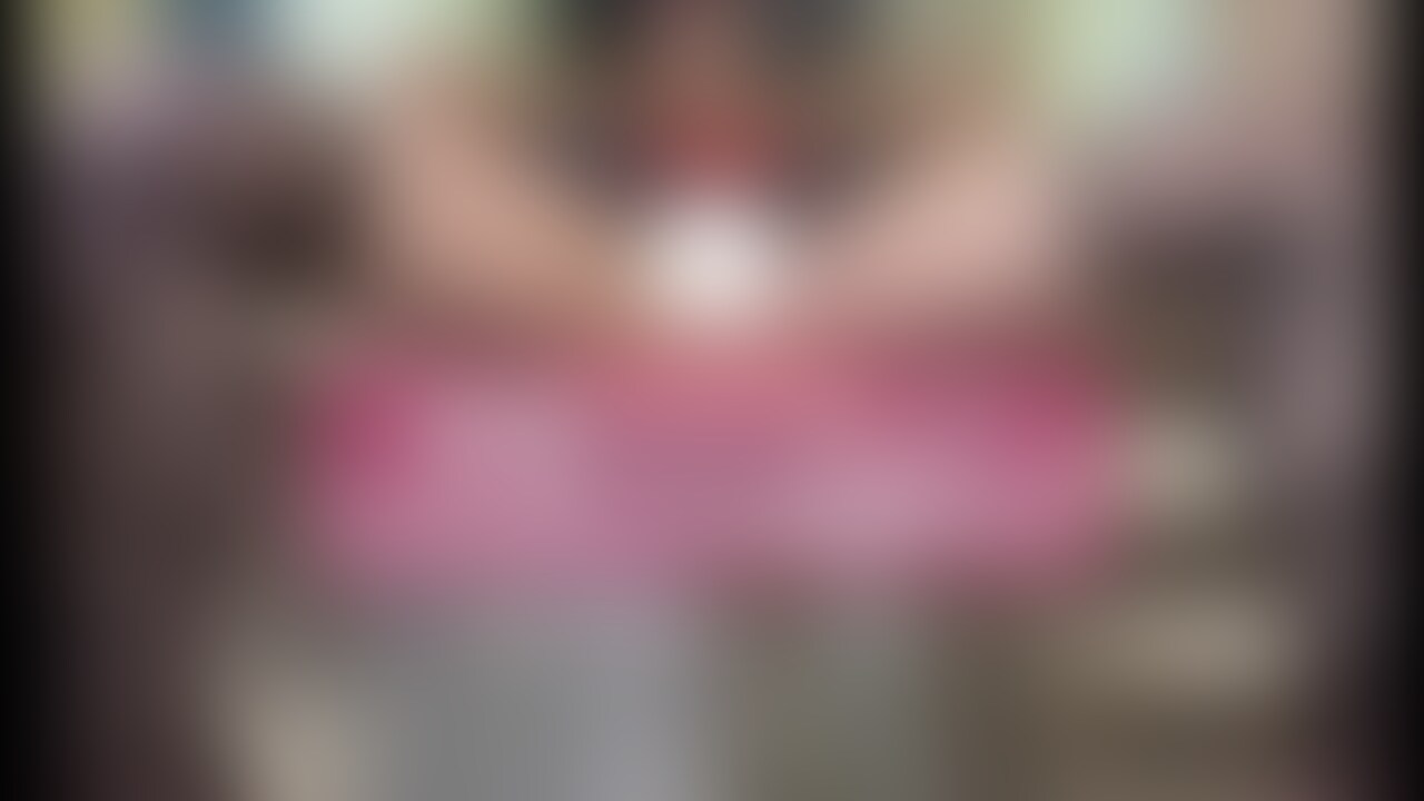 ハロウィン🎃の悪魔コスプレで乳首潮吹き、カメラ2台で撮ってたけど潮がかかってモザイクみたいになっちゃった🥲
途中でカメラも止まっちゃったけど、、えっちなアングルなのでこっちも見てね💜
最後までクリアに見たい方はフル動画をどうぞ🥰 (2/2)