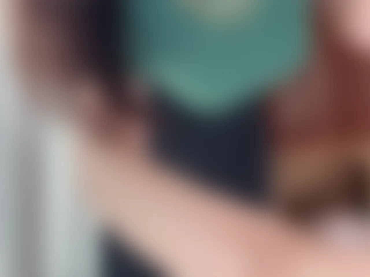【下着紹介＆ちょいオナニー🥺】

フルバックのサルートを
ぱちんぱちん♡

真面目に下着紹介をしてたはずなのに…
なぜか途中、ムズムズ、、ちょこっと
気持ちよくなってしまった動画です🙈

下着の刺繍もとても素敵なので
その辺りも見てみてね♪ (2/2)