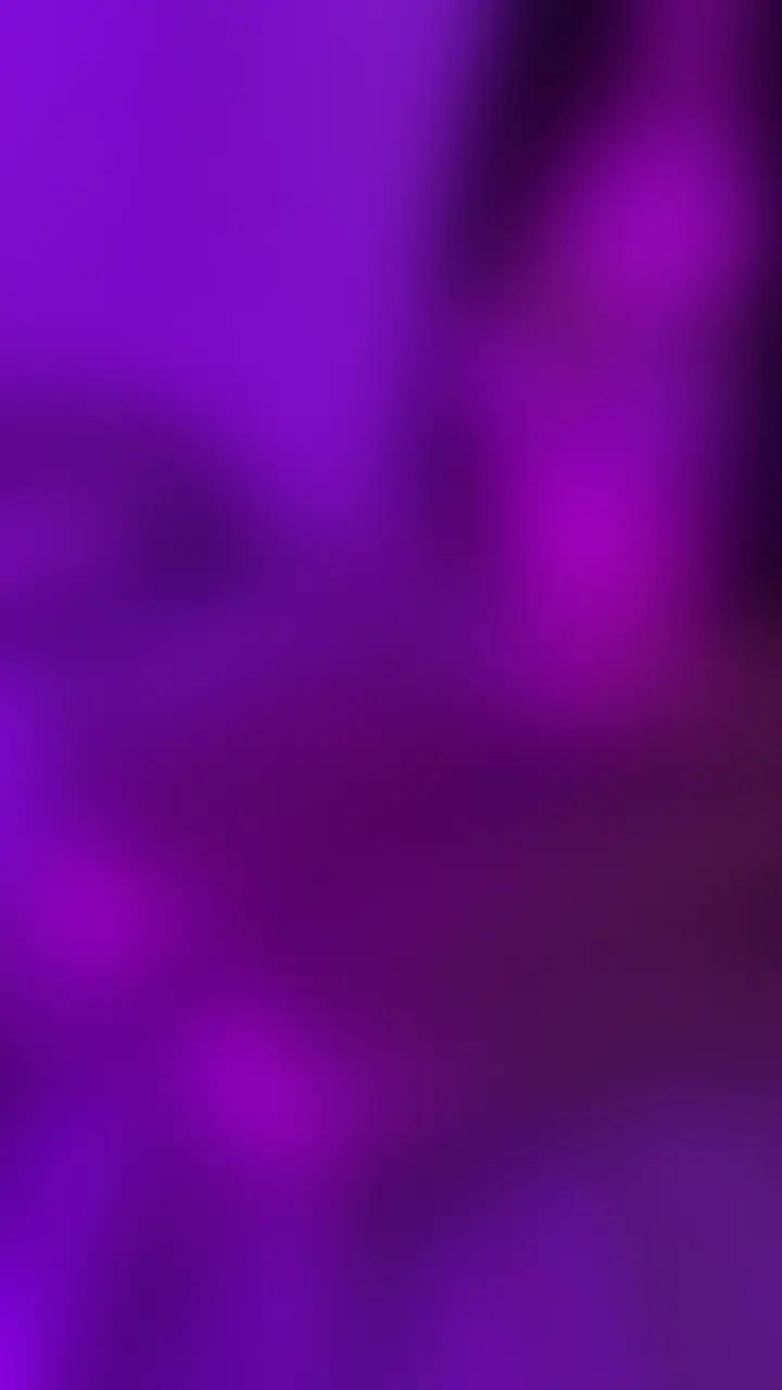下着姿とピンクライト♡ (2/2)