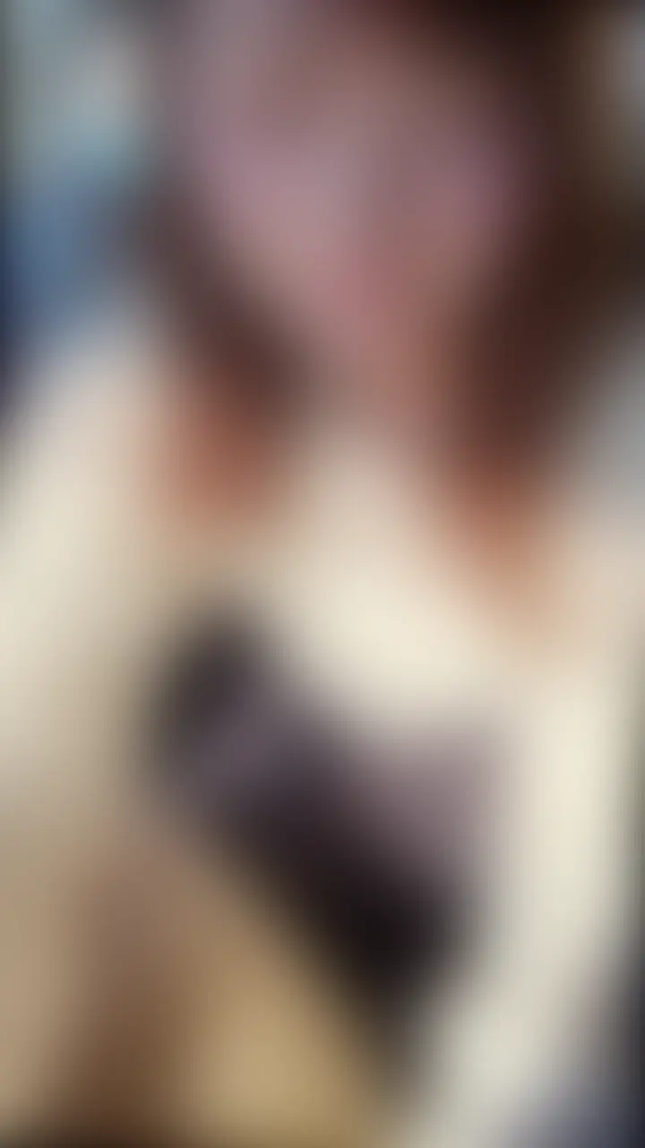 昼間にパチンコ屋で抜いてもらいました。
何故かこちらの手出される・・・ (2/2)