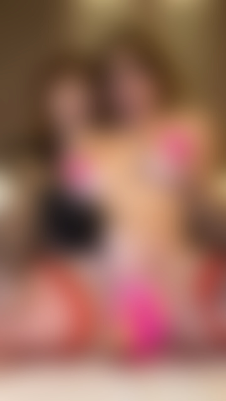 爆乳LAガールのサブリナとヌルヌルSMレズセックス❤️LAから爆乳裏アカ女子がコラボしにきてくれました😚ヌルヌルになりながら攻めたり、攻められたり!ディルドフェラに正常位、騎乗位、盛りだくさんのイキまくり😳🩷いっぱいヌイてね😘 (2/2)