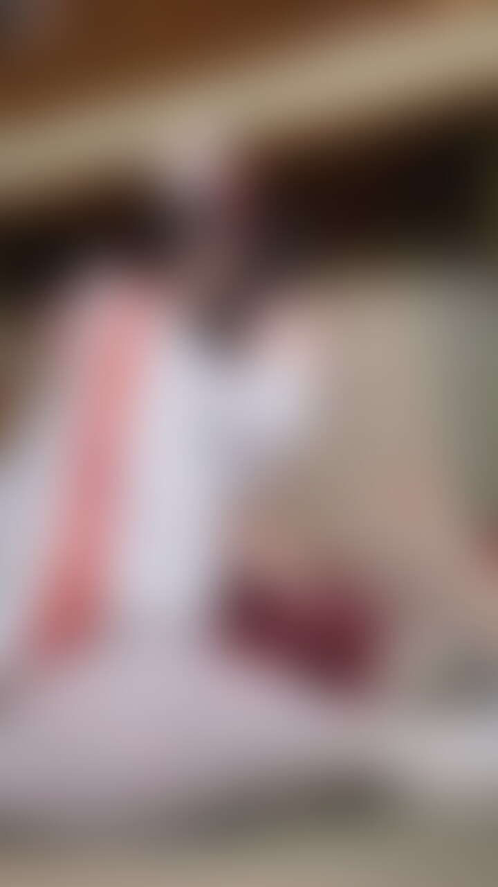 [ 下からアングル ]

干支うさぎコスで謹賀新年じゅぽじゅぽフェラっ🐰
我慢しすぎで臭くてブリッブリに固まったその濃厚精液かののオクチまんこめがけてた～くさんびゅっびゅして臭いだけで孕ませて？ (2/2)
