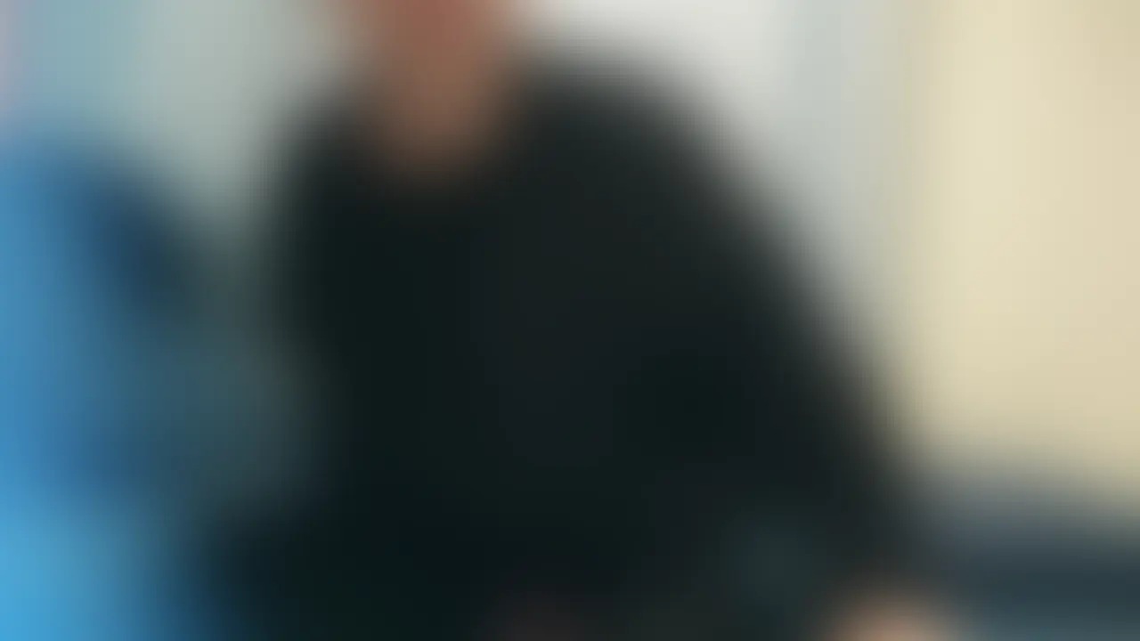 男子大学生【結羽君】が顔出しで生々しいオカズ探しから㊙密着オナニー。 sample 1