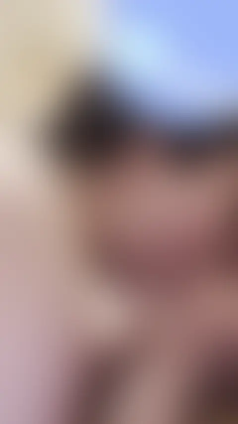 **【本編は顔出し!】AV女優さおりちゃん20歳 彼女がAV女優になる前の貴重映像 (期間限定・貴方も会えるシリーズ)**
**本編は顔出し!**
この子は貴方も会えるかもしれない女の子なので最後までお読みください。
**本編は顔出し!**期間限定配信!
豊満で包容力MAXのさおりちゃん20歳が、AV女優になる前の超貴重プライベート映像です。
「もっとフェラがうまくなりたい!」という本人の強い希望で、今回はフェラに完全特化した濃厚レッスンをお届けします。
ノーハンドフェラでジュボッジュボッと激しく吸い付きながら、包み込むような濃厚フェラを練習。
玉から亀頭まで流れるように丁寧に舐め回す動きがすでにエロくて上達中…!
仰向けでの喉ボコフェラにも挑戦し、慣れないながらも一生懸命に頑張る姿がたまらないです。
豊満ボディと包容力たっぷりのさおりちゃんが、フェラに夢中になって上達していく過程を、**顔出し**で余すところなく収録。
エロい音とねっとりした動き、必死に頑張る表情までしっかり見える画角で、フェラ好きにはたまらない一本になっています。
AV女優になる前の素のエロさと成長過程を、長めにじっくり堪能できる超貴重なプライベート映像です。
この子がこれからどう化けていくのか、今後が非常に楽しみな逸材。
期間限定配信なので、逃したら二度と見られない可能性大です。
---
ネットで無償セフレ漁りを日常的にしてる性欲強めオジサンです。
普段は絶対にハメ撮りなんて撮らせないような、素人なのにエロすぎる女ばかりを私の営業トークと交渉力で口説き落とし、ガチ本番を撮影しています。
他のどこを探しても手に入らない完全独占・非公開素材ばかりです。
全員本物の18歳以上素人。
中にはモデル並みのスタイルとルックスを持つ子もいますが、カメラの前でスイッチが入ると一変。
喘ぎ声が淫らに響き、卑猥な言葉を自分から連発し、腰を激しく振りながらイキ狂う…そんな本物の変態素人ばかりを集めました。
貴方も実際にこんな変態素人出演者と会えるかもしれないブログへは↓からどうぞ
↓私のXブログ↓
mafi01190 (2/2)