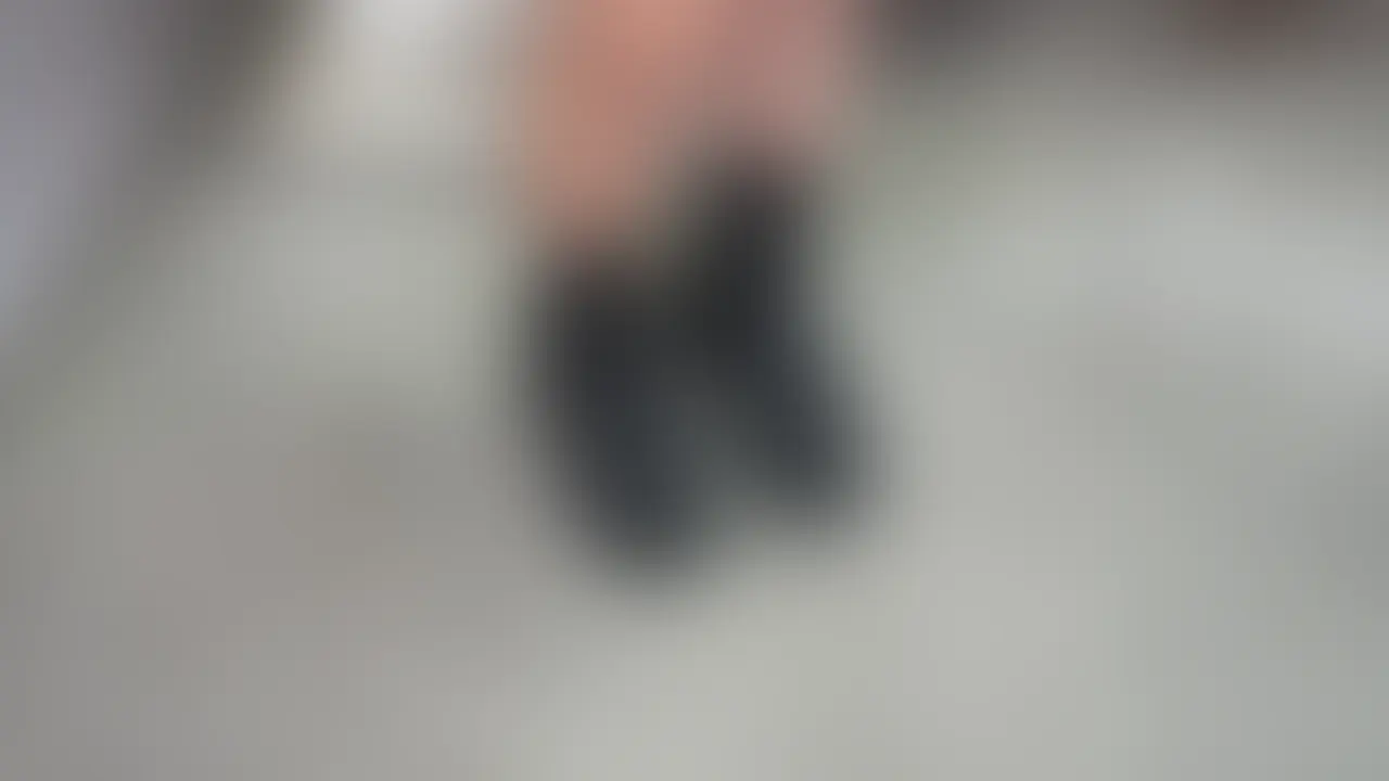 今回動画を見ていただき本当にありがとうございます。
こんな質問して欲しいなどありましたらコメント欄にてお願いします。
度を越した内容につきましては御期待に添えない場合も御座いますのでご了承下さい。

動画をいいな！と思ってくれたら、いいね！をお願いします。
また見たいなと思ってくれたら『フォロー』してくれたらモチベーションに繋がりますので是非お願いします。 (2/2)