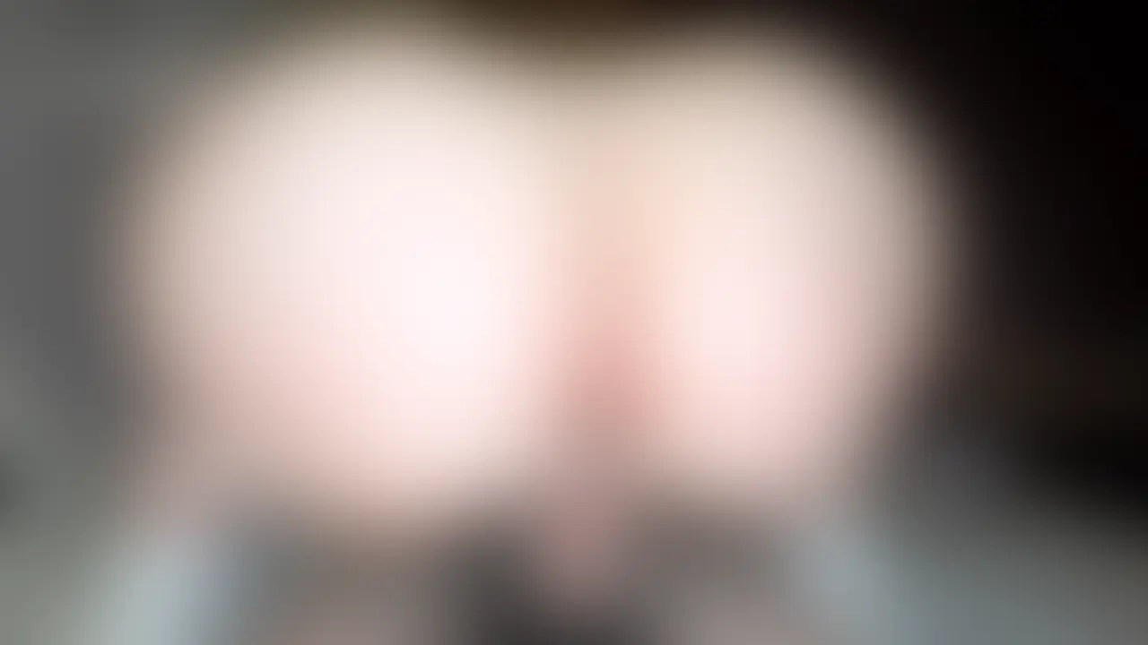 H大好きド淫乱ムチムチ美少女
かわいいのに超絶ドスケベなビッチ美少女とハメ撮りに成功
小柄な身長、むっちむちピッチピチのドエロな下半身、もりっとしたデカ尻、ビン勃ちのエロ乳首のノリノリ女子は早くもまんこビチョビチョ
感度も抜群、チンポで突かれればかわいい顔に似合わない下品な声出してイキまくり
大好きなチンポにまたがって汗かいてケツを打ちつけまくりオホ声出してハッスルしてる淫乱美少女の姿をご覧ください
Eカップ/21/メイドカフェ (2/2)