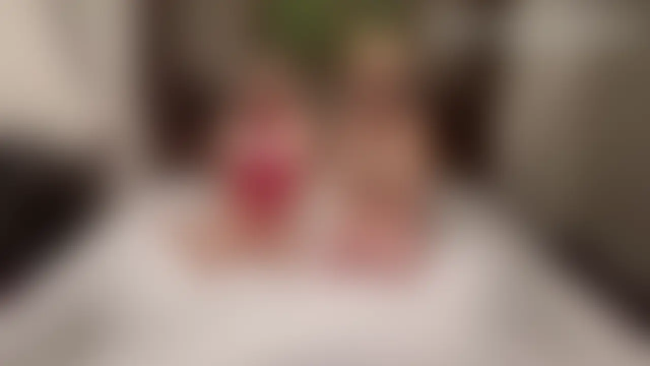 クリスマスレズセックス
裏垢女子ちゃんとコスプレしてエッチなことしてきたよ🩷
クンニやペニバンでたくさん責めちゃいました
双頭ディルド電マオナニーとかもりだくさん💕
#xmas2025 (2/2)