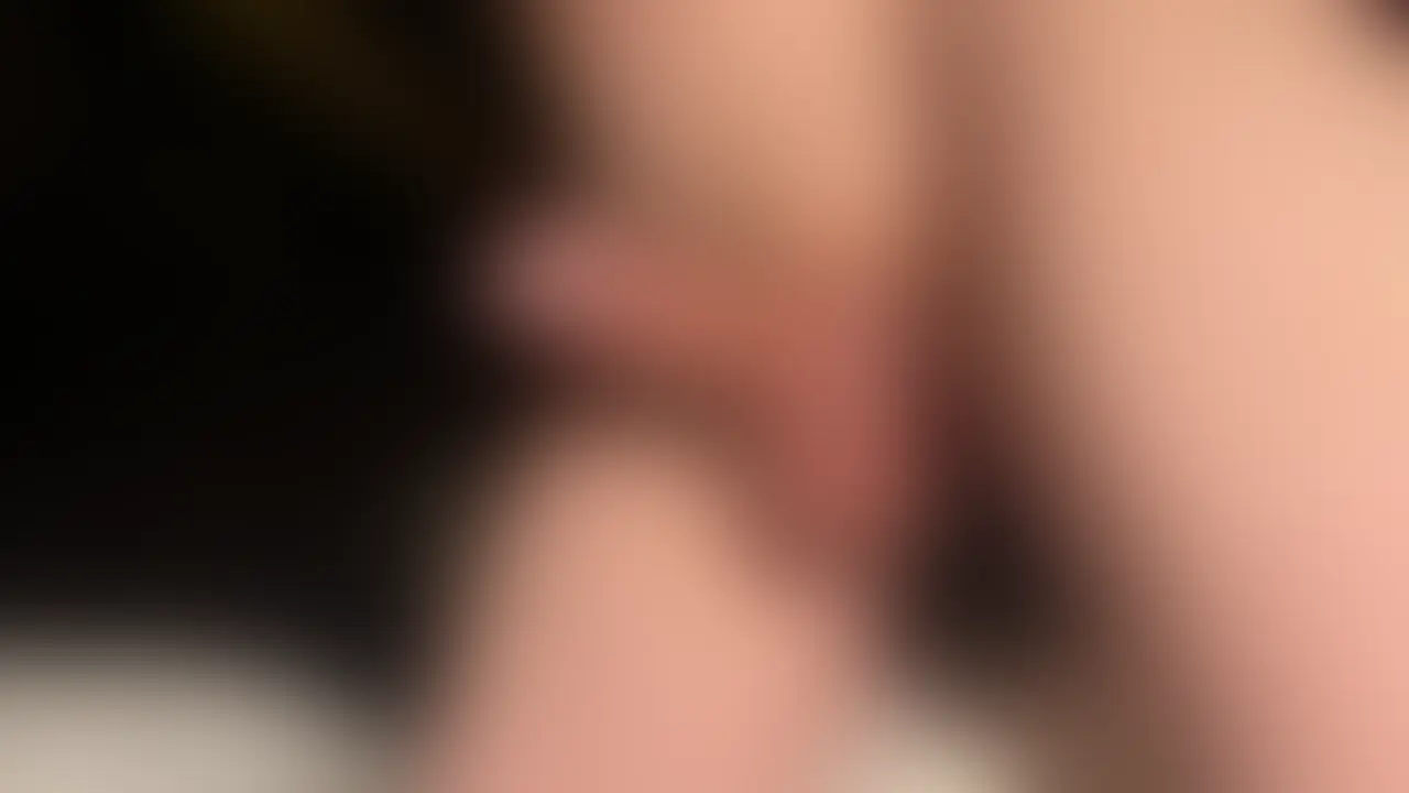 気持ち良すぎて震えてるの？かわいいね。 sample 1