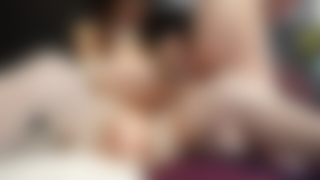 いやらしい音立てながらおちんちん感じちゃってるの🤭
こんなパンパンになってるから、ズコズコズコズコされたらやばいよねえ😎💖
逃げようとした子は休ませてあげずにもっと気持ちよくしちゃおうかな🤭
イきたくなっちゃったの?😎 (2/2)